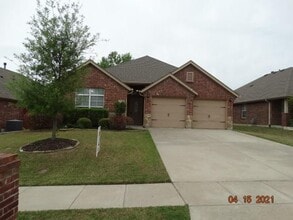 Building Photo - 713 Golden Nugget Dr