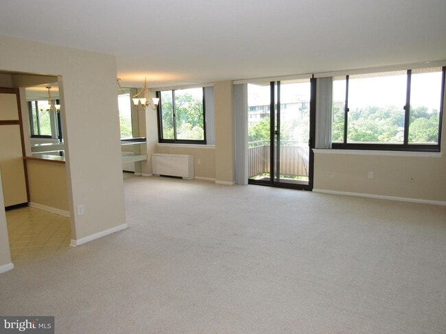 Foto del edificio - 4201 Cherry Hill Rd