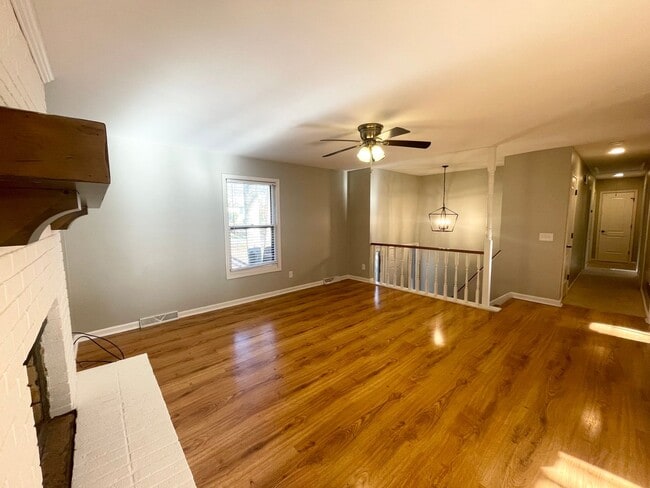 Photo - 328 Wellington Way House