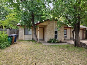Building Photo - 6000 Emerald Forest Dr