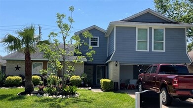 Building Photo - 14327 Swanfield Dr
