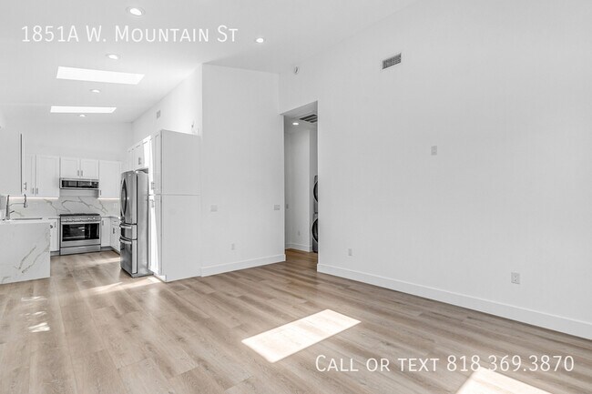 Foto del edificio - 1851 W Mountain St