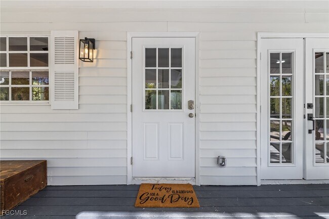 Foto del edificio - 17780 Caloosa Rd