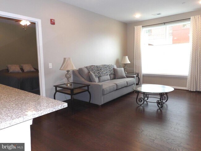 Foto del edificio - 3985 Norton Pl