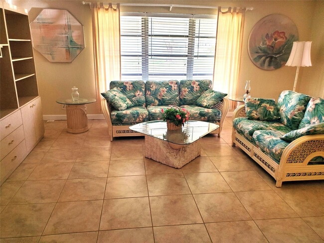 Foto del edificio - 1152 Circle Dr