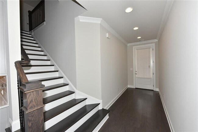 Building Photo - 5236 Cresslyn Rdg