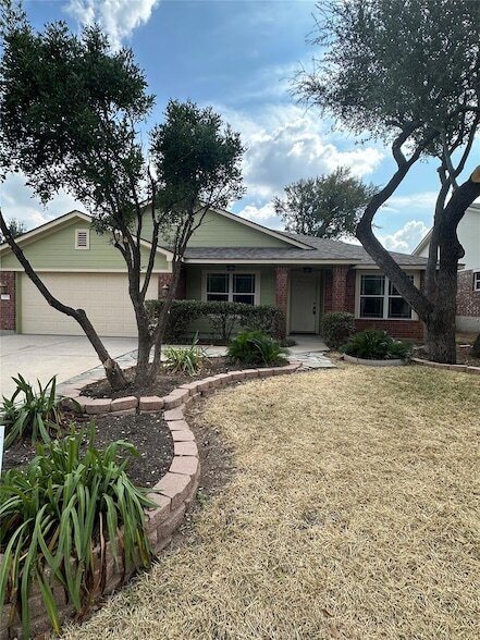 Building Photo - 3309 Blue Ridge Dr