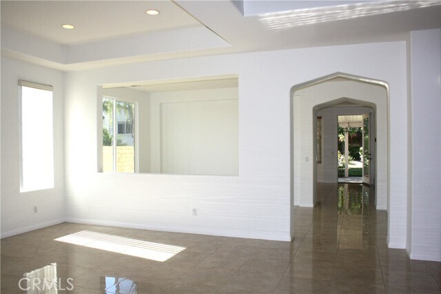 Building Photo - 1724 Honors Ln