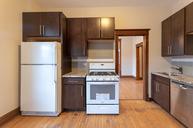 Foto del edificio - 2457 W Rice St