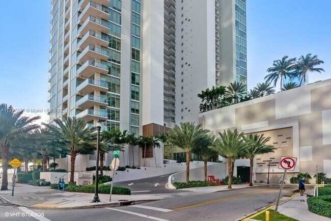 Foto del edificio - 2900 NE 7th Ave