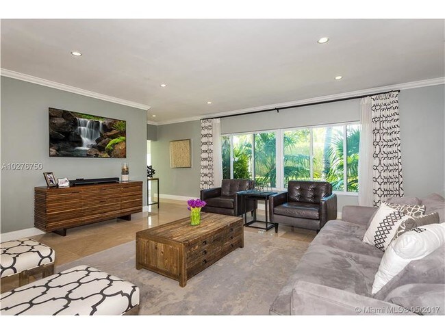 Foto del edificio - 3003 Sheridan Ave