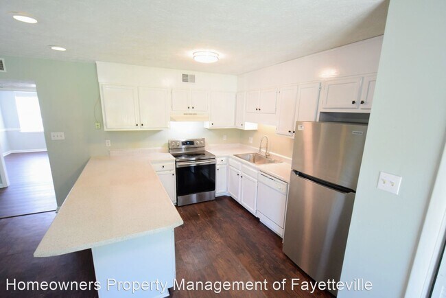 Foto del edificio - 3 br, 2 bath House - 6804 Brush Creek Rd