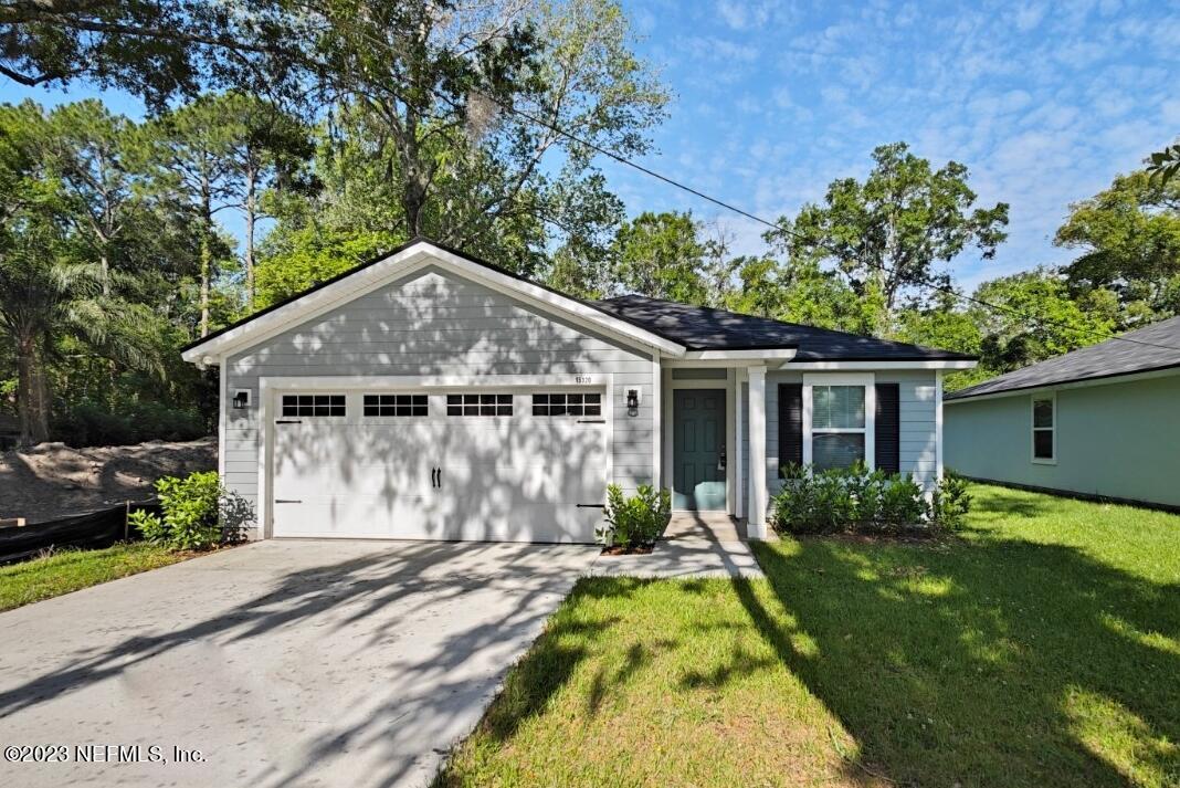 Foto principal - 15320 Norman Ave