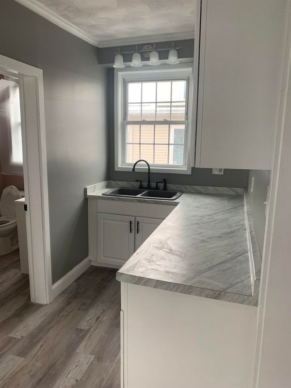 Foto del edificio - 104 Pine, 6