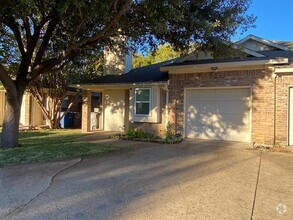 Building Photo - 4 Cedar Elm Cir