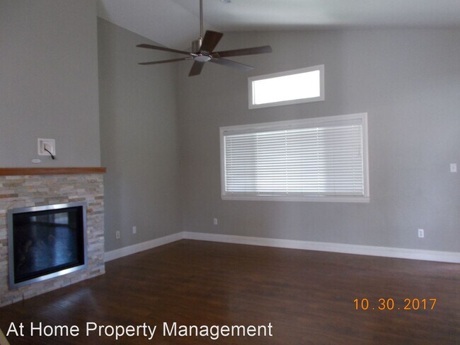 Building Photo - 3 br, 2 bath House - 4025 Asino Ave