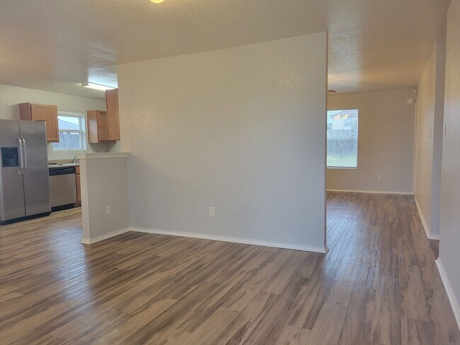 Foto del edificio - Great 5 bedroom in Killeen for even BETTER...