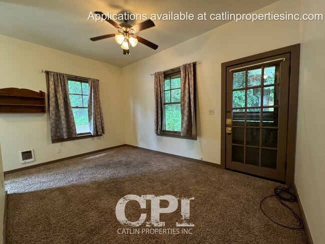 Building Photo - 59 Main St