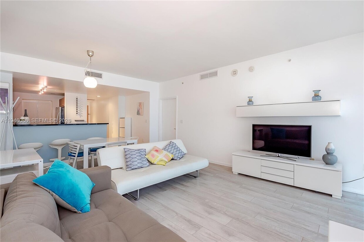 Photo - 253 NE 2nd St - 253 NE 2nd St # 907 MIAMI, FL 33132