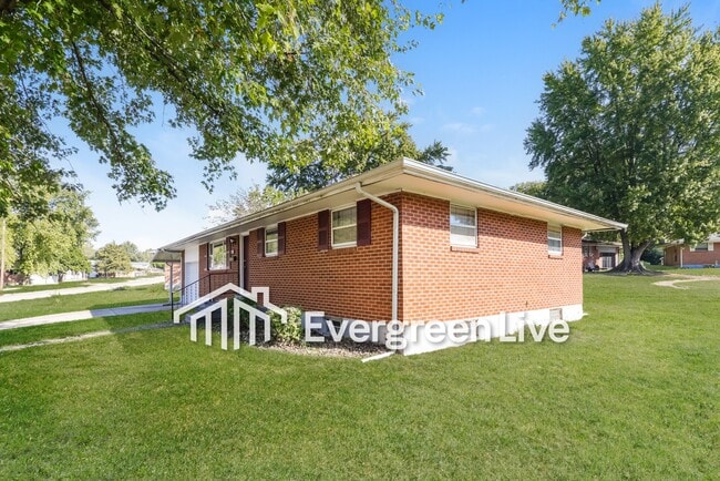 Building Photo - 5301 Tucson Dr