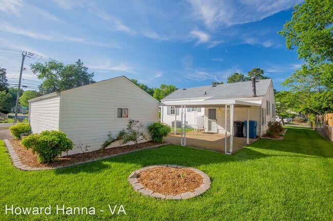 Foto del edificio - 3 br, 1 bath House - 2933 Saturn Street