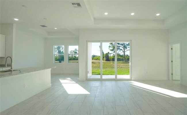 Building Photo - 52 Brig Cir E