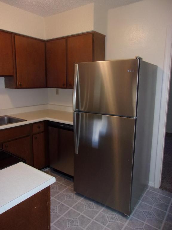 Building Photo - 300 E Rusk
