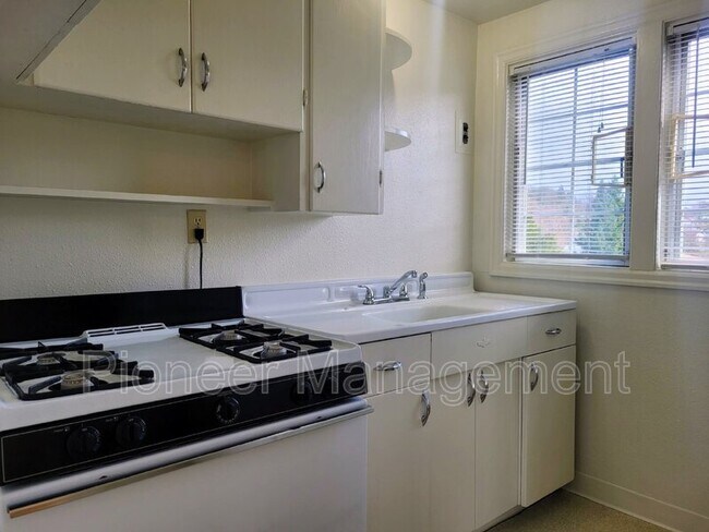 Foto del edificio - 1148 NE Freemont Ave