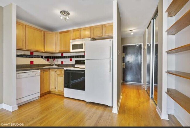 Foto del edificio - 607 W Wrightwood Ave