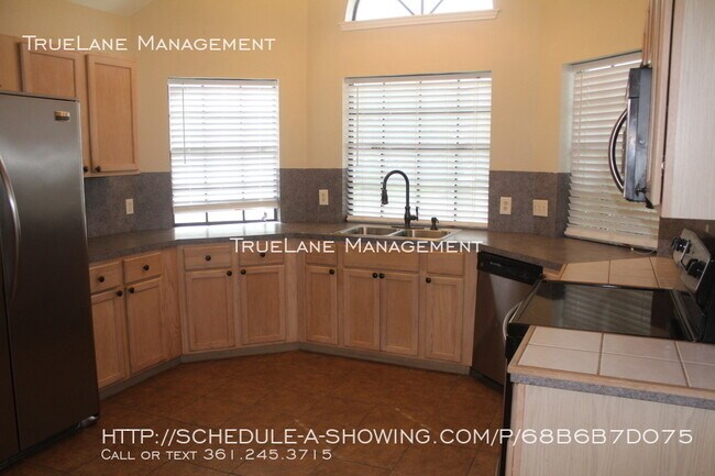 Building Photo - 3021 Shady Creek Ln