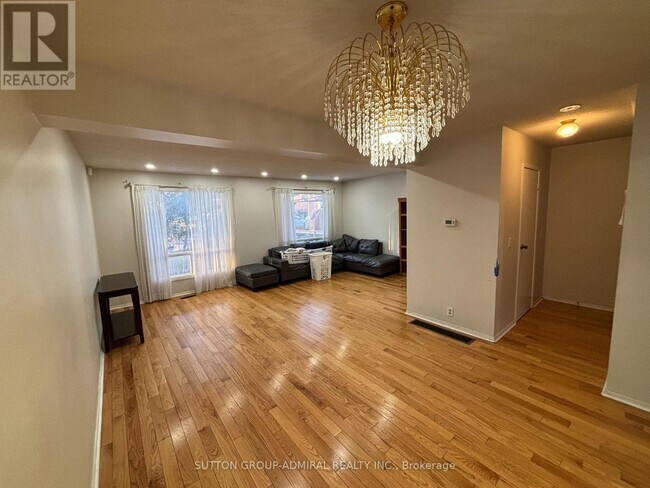 Photo du bâtiment - 52 Dana Crescent