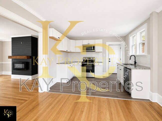 Building Photo - 817 Marigold St