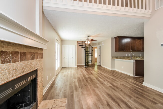 Foto del edificio - 2748 Highland Ridge NW