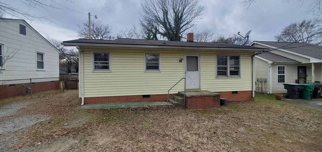 Primary Photo - 2 Bedroom House in High Point