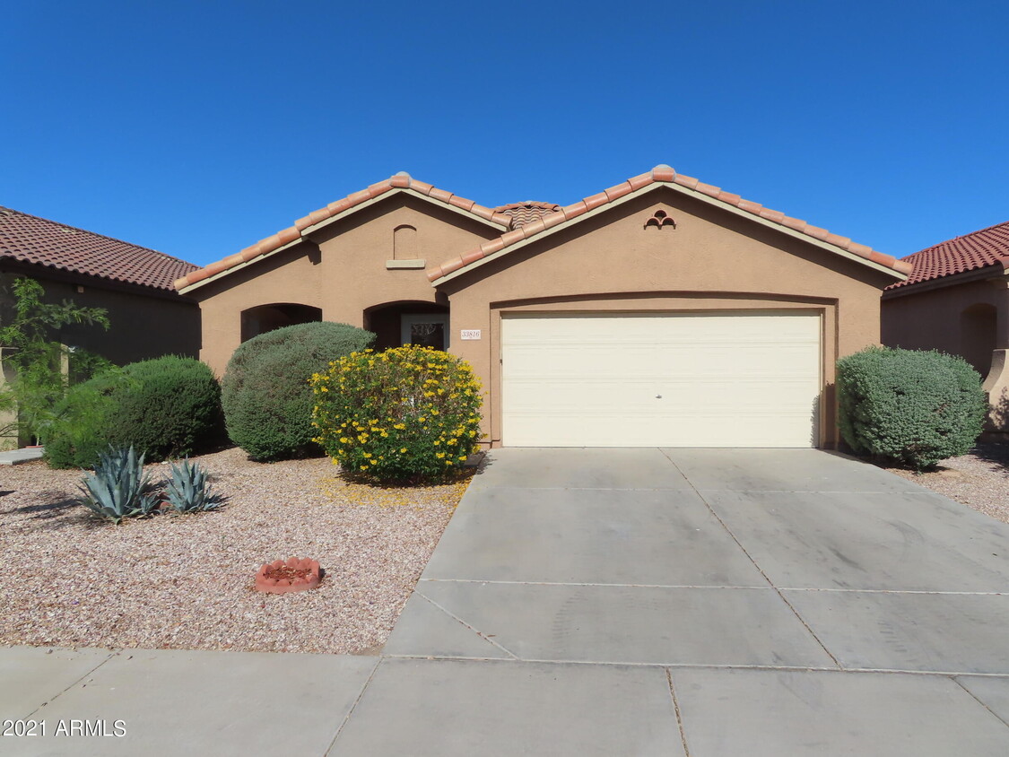 Foto principal - 33816 N Cherry Creek Rd