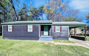 Building Photo - 2261 Paden St