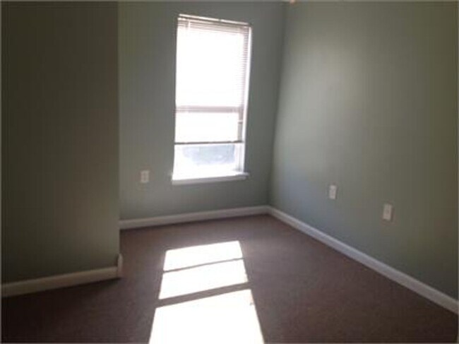 Foto del edificio - Comfortable 3-Bedroom Home in Houma - Only $985/Month