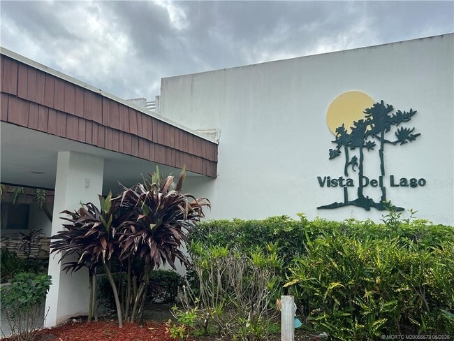 Building Photo - 1225 NW 21st St