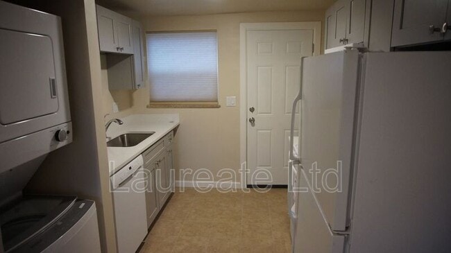 Building Photo - 3075 Zuni St