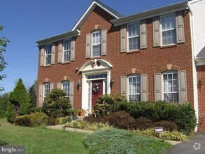 Building Photo - 11361 Falling Creek Dr