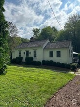 Building Photo - 112 Newtown Turnpike