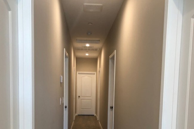 Foto del edificio - 14215 Polk St