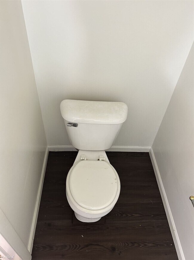 Foto del edificio - 3 br, 1.5 bath House - 12022 College St