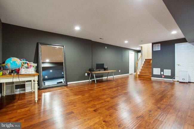 Building Photo - 13894 Lewis Mill Way