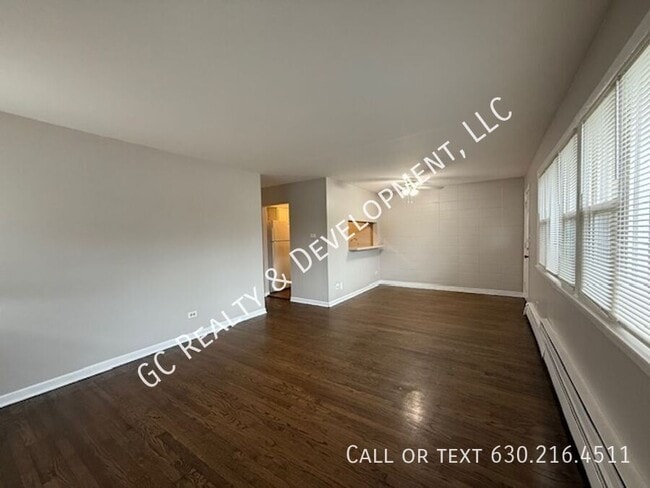 Building Photo - 227 Uteg St