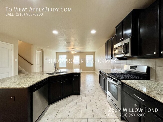 Building Photo - "Stunning 5-Bedroom Home with Granite Coun...