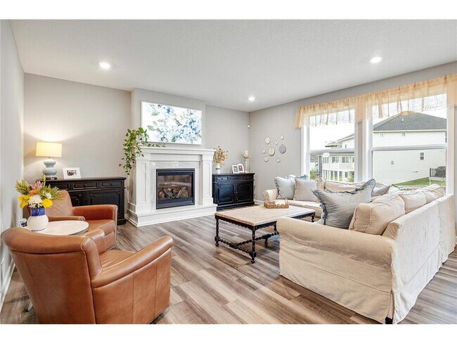 Building Photo - Better than New 4 Bed Home in Inver Grove ...
