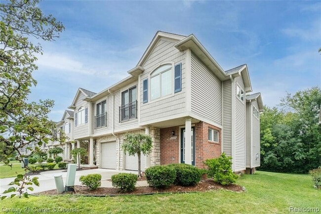 Building Photo - 50529 Beechwood Ct