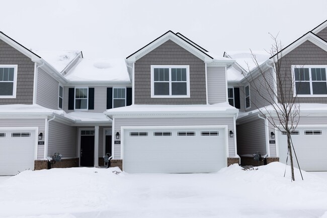 Building Photo - 1903 Salt Springs Dr