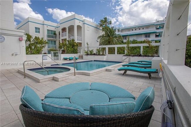 Photo - 9172 Collins Ave Apartment